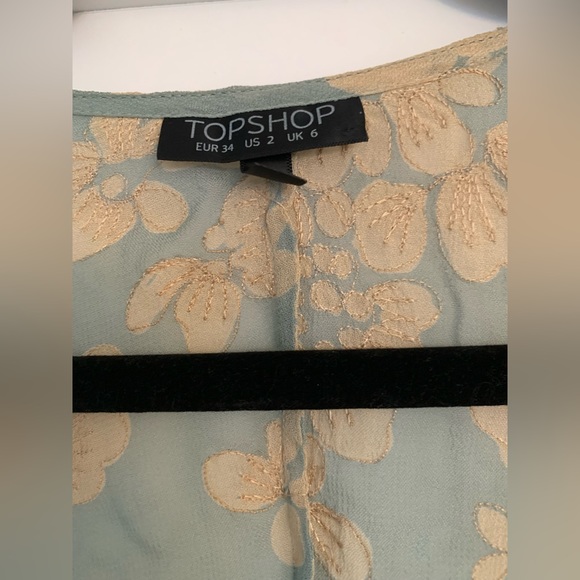 Fringed Shawl Light Blue with Gold Flowers - Picture 3 of 3